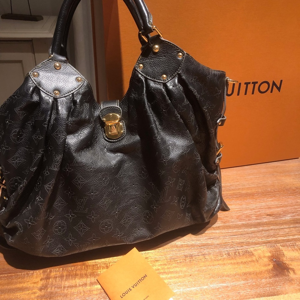 Louis Vuitton Large Mahina Black Leather Handbag